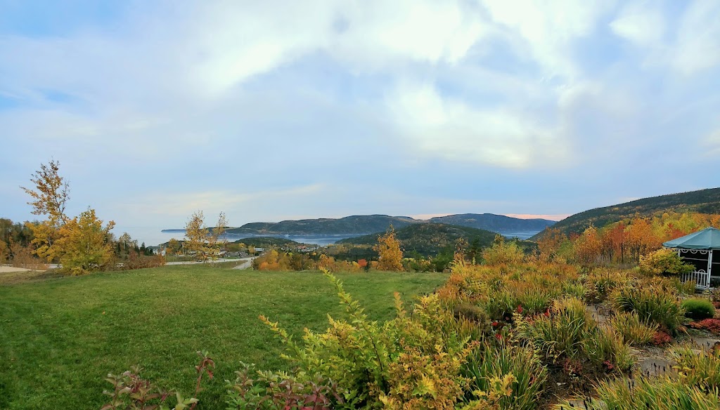 La maison Harvey Lessard | 16 Rue Bellevue, Tadoussac, QC G0T 2A0, Canada | Phone: (418) 590-5026