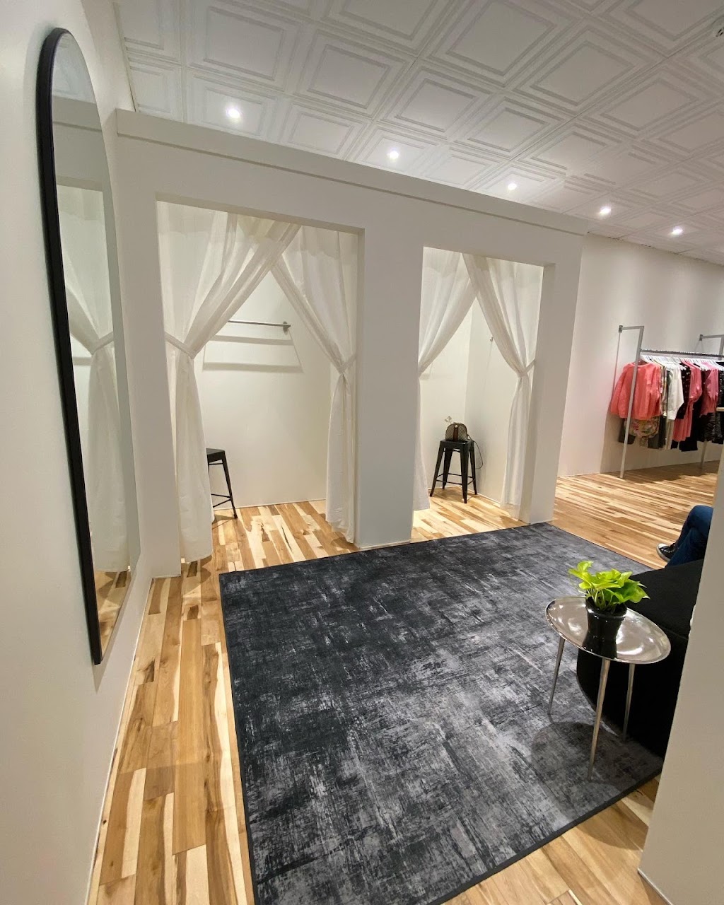 tuuna and co. | 2-B King St E, Cobourg, ON K9A 1K7, Canada | Phone: (289) 221-8752