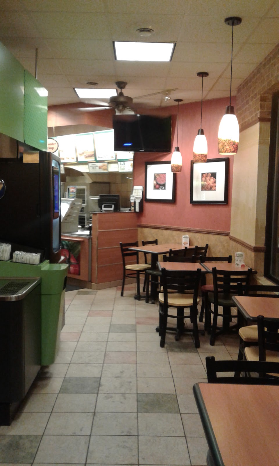 Subway | 543 Dundas St E, London, ON N6B 1X1, Canada | Phone: (519) 642-1423