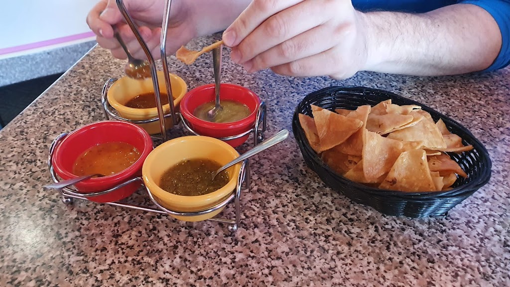 Tacochon Restaurant Mexicain | 2212 Bd du Curé-Labelle, Laval, QC H7T 1R1, Canada | Phone: (450) 934-0848