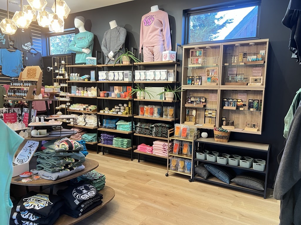 Totem Design House | 3250 Comox Rd, Courtenay, BC V9N 3P8, Canada | Phone: (250) 941-4422