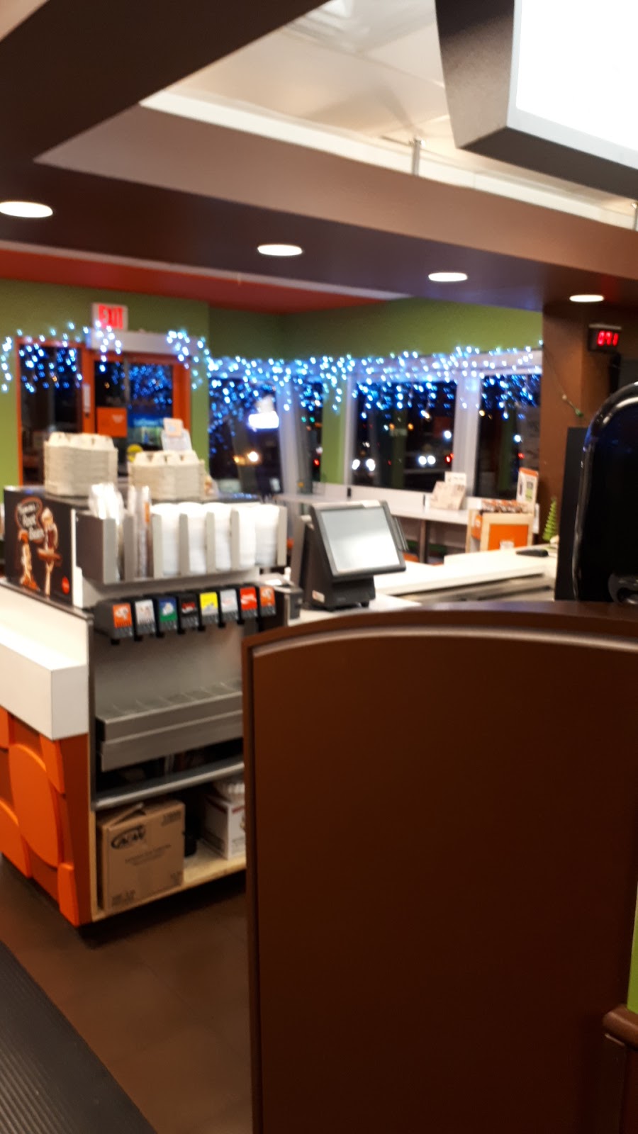 A&W Canada | 161 Conception Bay Hwy, Bay Roberts, NL A0A 1G0, Canada | Phone: (709) 786-2838