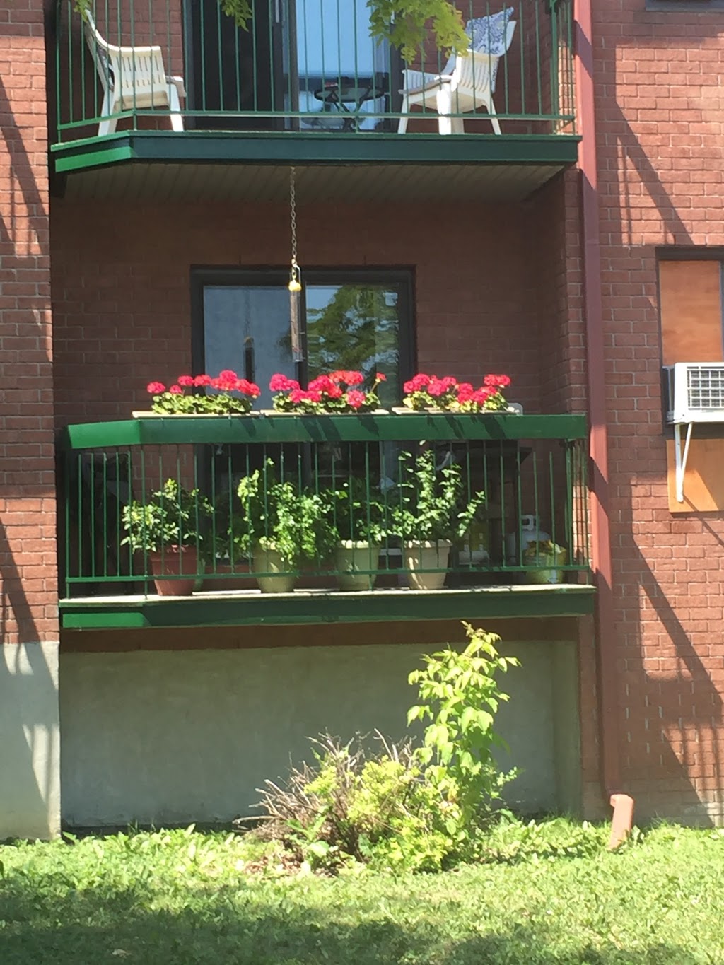 Residence Mary Elizabeth | 20 Place Mary Élizabeth Noonan, Châteauguay, QC J6J 0B4, Canada | Phone: (450) 699-5959