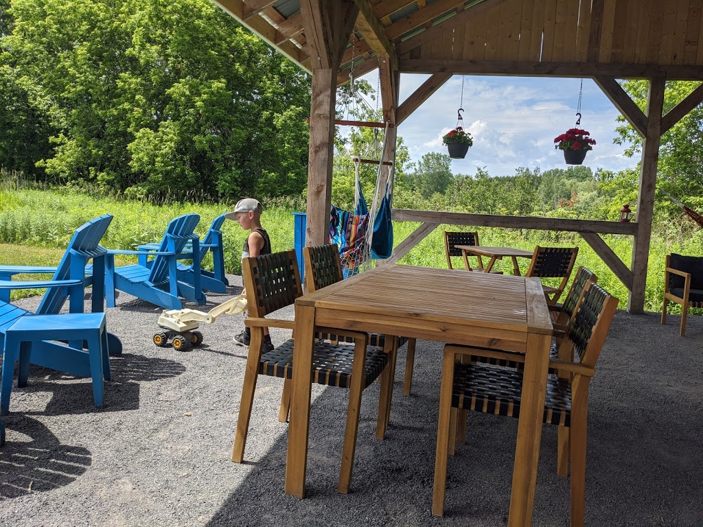 Les Couleurs De La Terre | 1200 Chemin de la Grande Rivière N, Yamachiche, QC G0X 3L0, Canada | Phone: (819) 690-4804