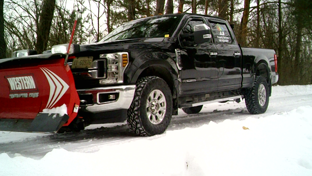 JLB Property Services | 795 Highland Blade Rd, Newmarket, ON L3X 1P2, Canada | Phone: (647) 829-6897