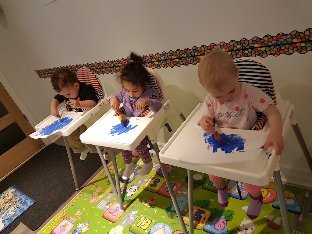 Garderie oasis Day care | 5621 Av. Palmer, Côte Saint-Luc, QC H4W 2P2, Canada | Phone: (514) 834-1811