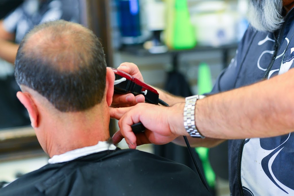 Habeeb Barber Shop | 1827 Lawrence Ave E, Toronto, ON M1P 4W5, Canada | Phone: (647) 350-8393