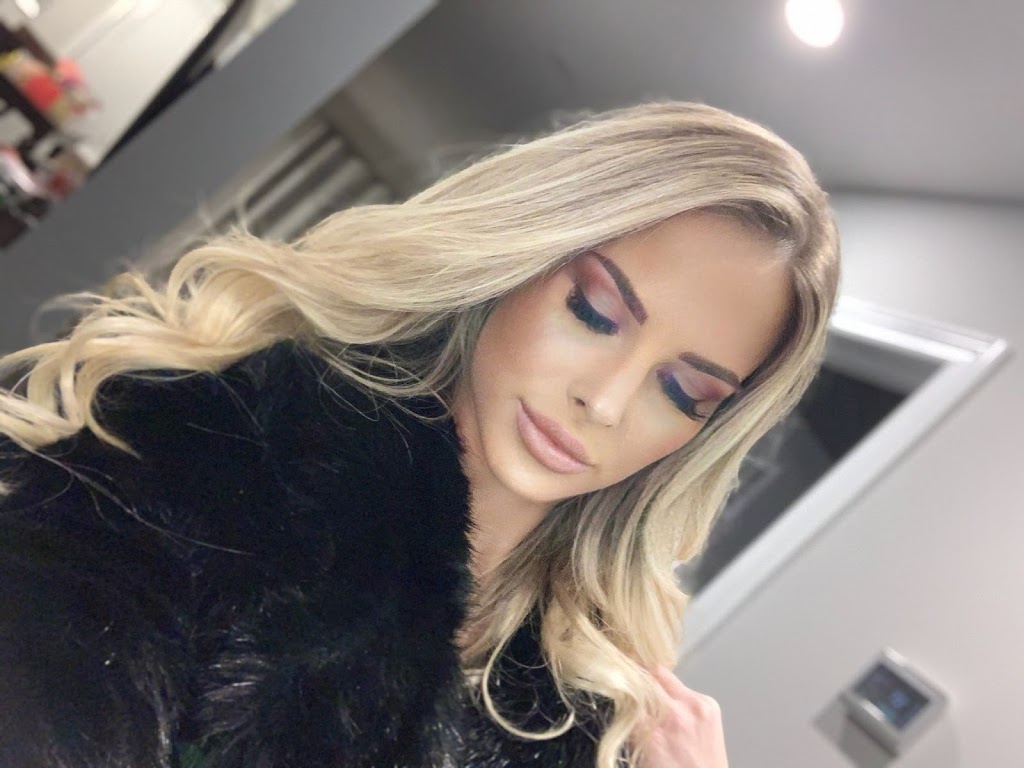 Dollface Make-Up & Hair | 8664 Dogwood Cres, Niagara Falls, ON L2H 0K9, Canada | Phone: (905) 351-6767