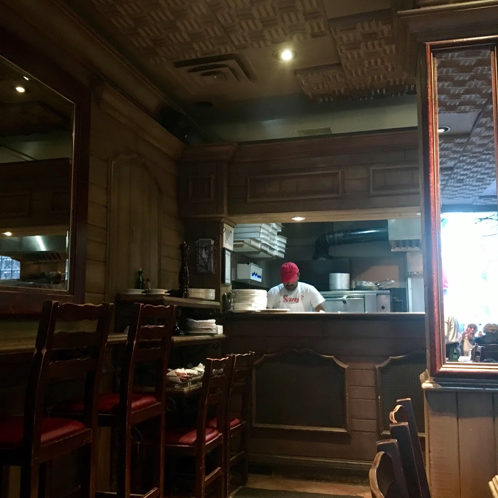 Pizza Banfi | 333b Lonsdale Rd, Toronto, ON M5P 1R3, Canada | Phone: (416) 322-5231