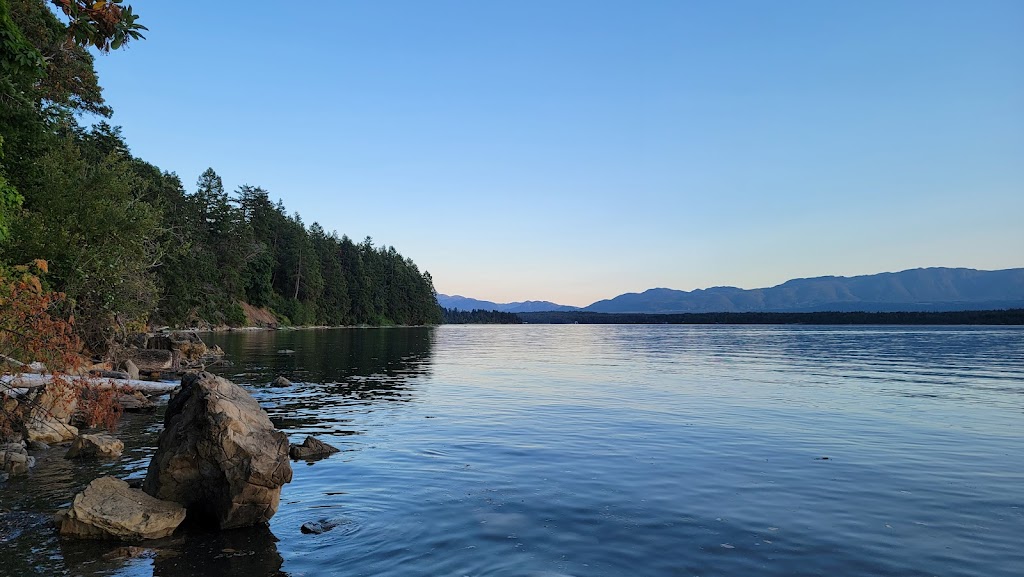 Bradsdadsland Campsite | 2105 Shingle Spit Rd, Hornby Island, BC V0R 1Z0, Canada | Phone: (250) 335-0757