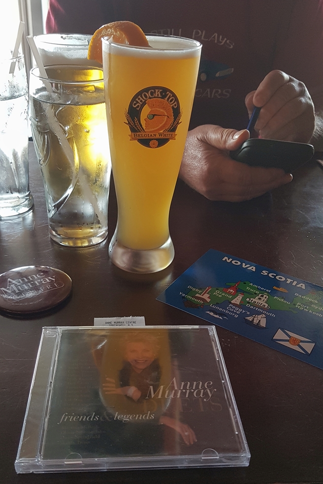 Sociables Pub and Eatery | 25 Main St, Springhill, NS B0M 1X0, Canada | Phone: (902) 763-3100