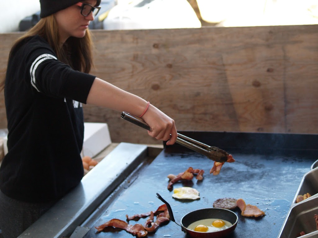 Stracks Smokin Grill | 10249 Old Scugog Rd, Blackstock, ON L0B 1B0, Canada | Phone: (905) 263-8153