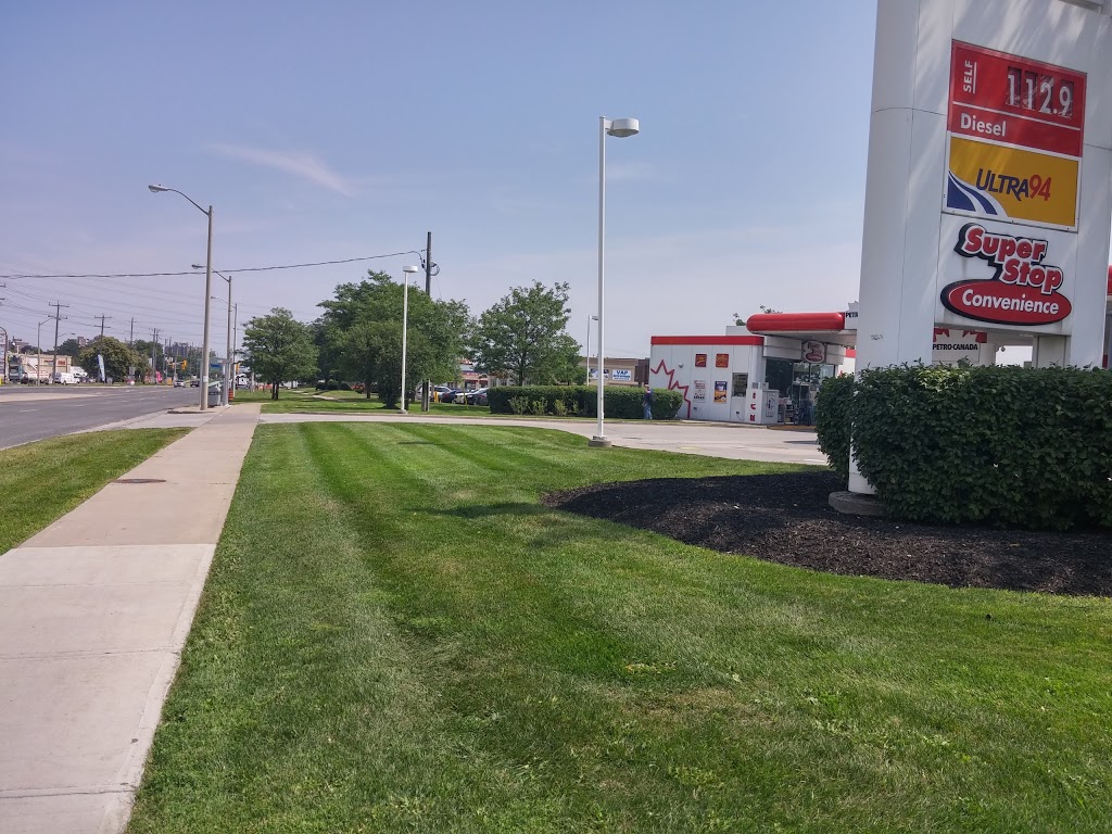 Petro-Canada | 1755 Albion Rd, Etobicoke, ON M9V 1C3, Canada | Phone: (416) 744-1481