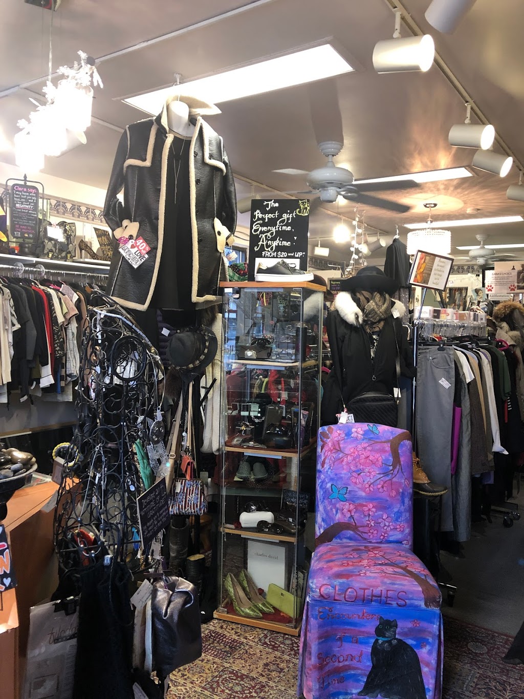 Clothes Encounters Of A Second Time | 67 Beechwood Ave, Ottawa, ON K1M 1L8, Canada | Phone: (613) 741-7887