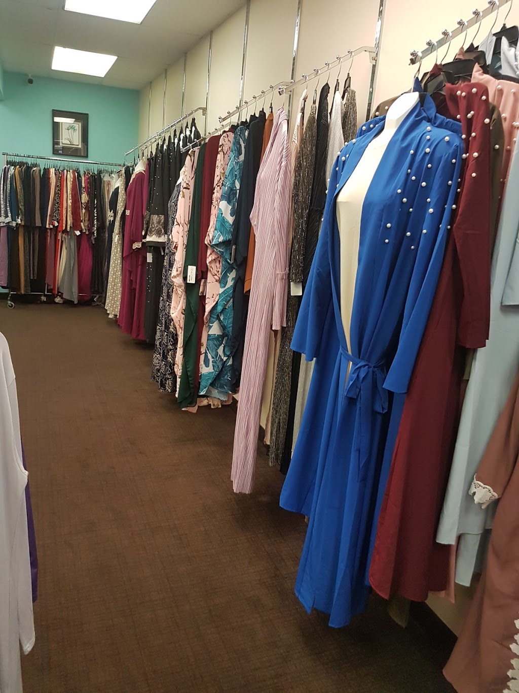 SEHAMS BOUTIQUE LTD | 5-6815 Temple Dr NE, Calgary, AB T1Y 5N4, Canada | Phone: (403) 454-4494