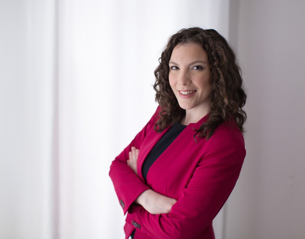 Mikaila Bolzonello Real Estate Agent | 450 West Street N, Orillia, ON L3V 5E8, Canada | Phone: (705) 715-5533
