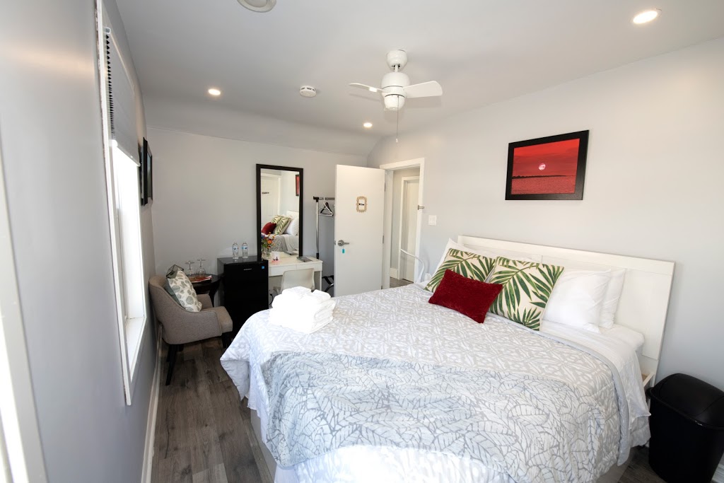 Serene Niagara Inn | 5381River road, Niagara Falls, ON L2E 3H1, Canada | Phone: (905) 805-4377