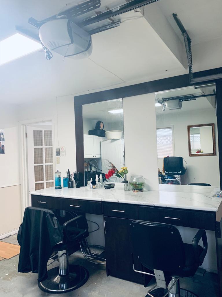 Lush Locs Saloon & Spa | 1432 Kipling St, Abbotsford, BC V2S 6J9, Canada | Phone: (778) 878-0851