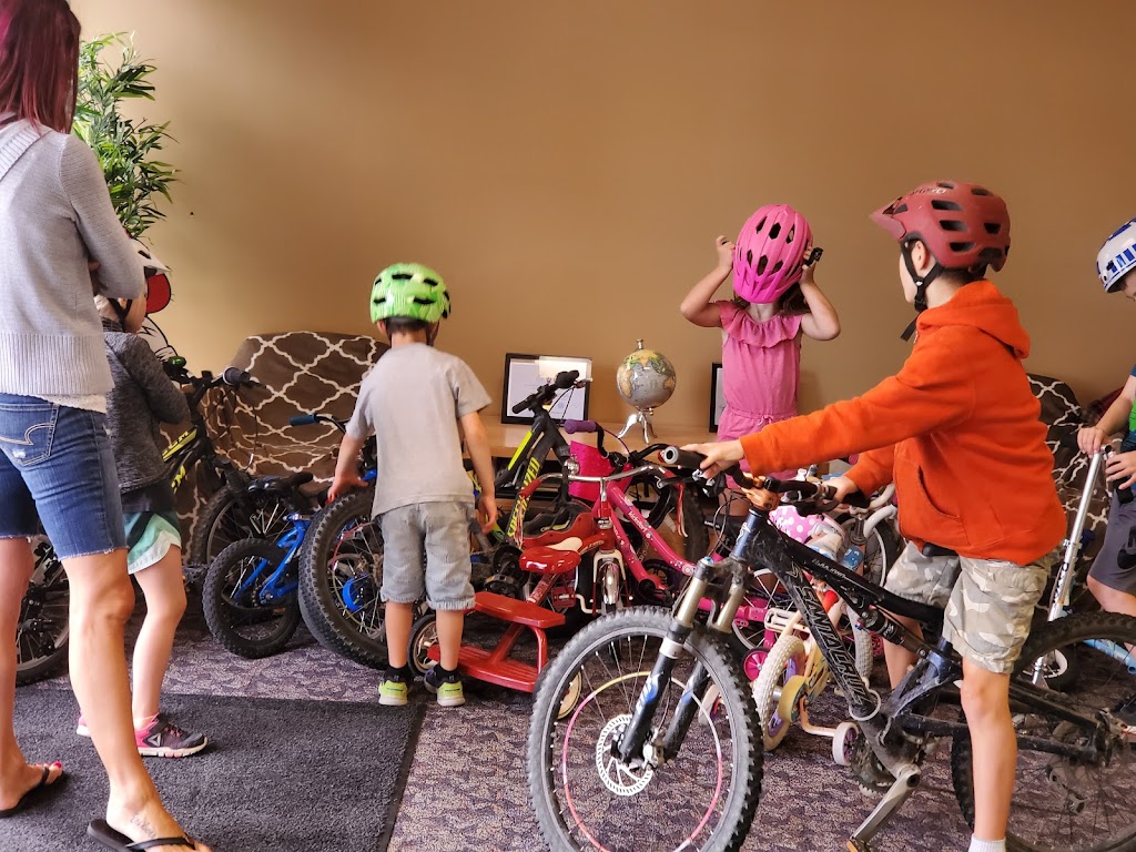Fledglings Educare Centre Inc | 1110 Canterbury Dr SW #4, Calgary, AB T2W 3P5, Canada | Phone: (403) 238-2441