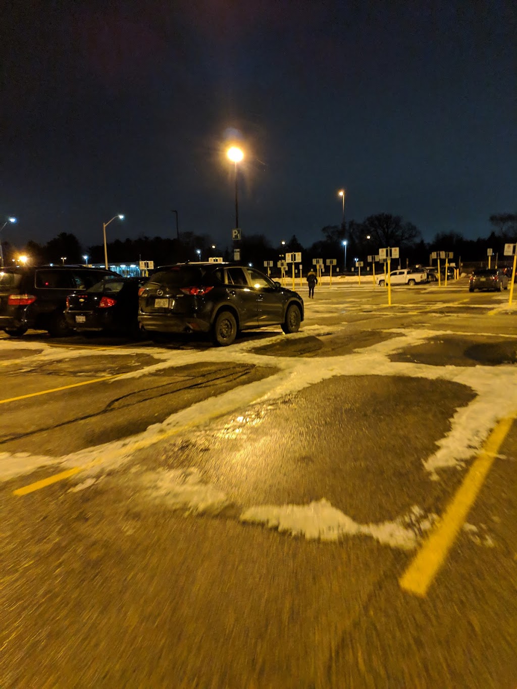 30 Queen St E Parking | 30 Queen St E, Mississauga, ON L5L 1C6, Canada