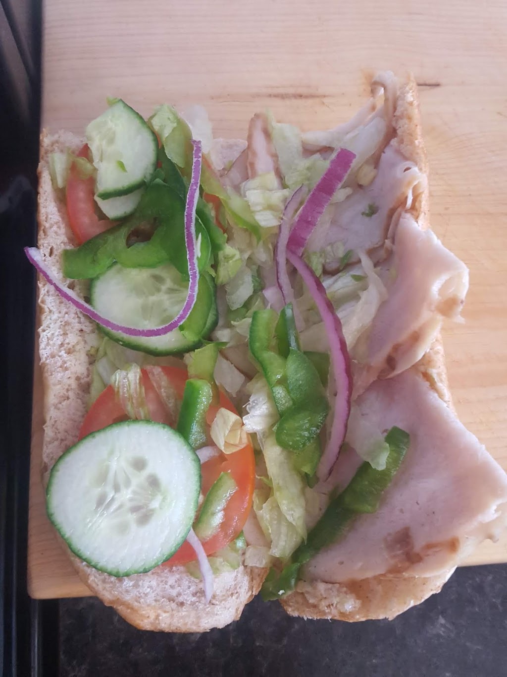 Subway | 370 Kent St W, Lindsay, ON K9V 6G8, Canada | Phone: (705) 878-3333