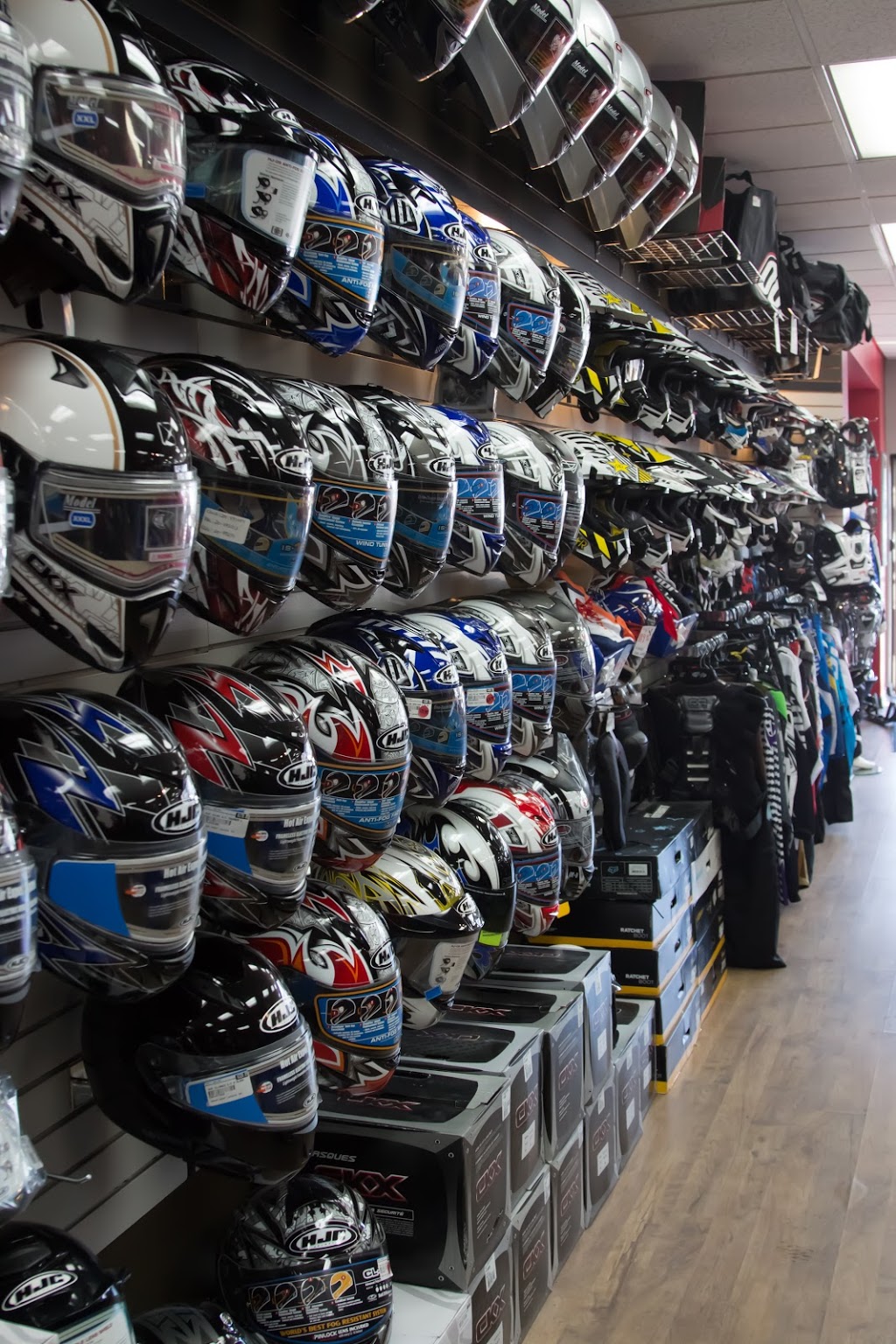 Nadon Sport Lachute Inc | 280 Avenue Béthany, Lachute, QC J8H 2M8, Canada | Phone: (450) 562-2272