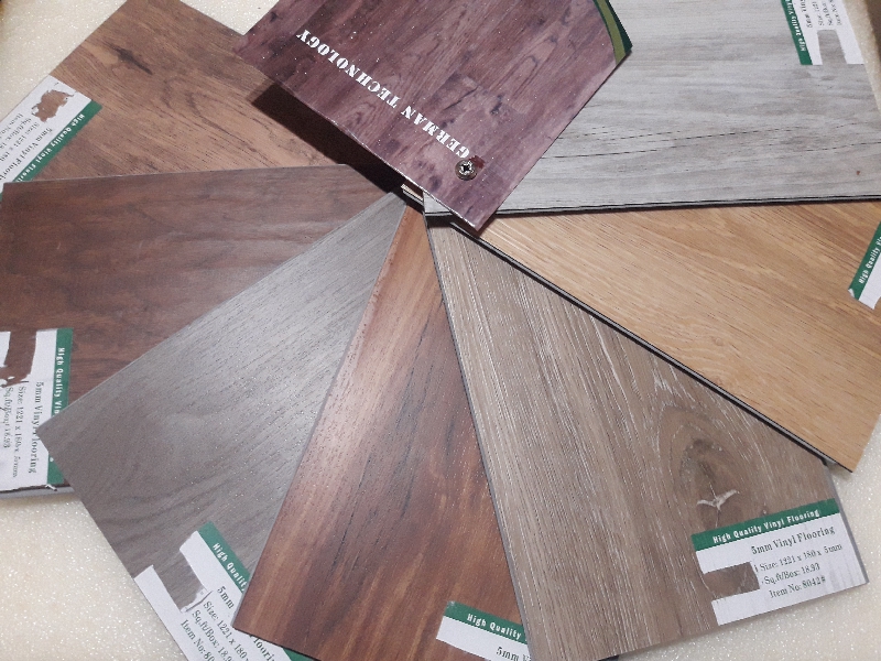vinyl flooring plank store | 2773 Andorra Cir, Mississauga, ON L5N 2H8, Canada | Phone: (647) 303-2232