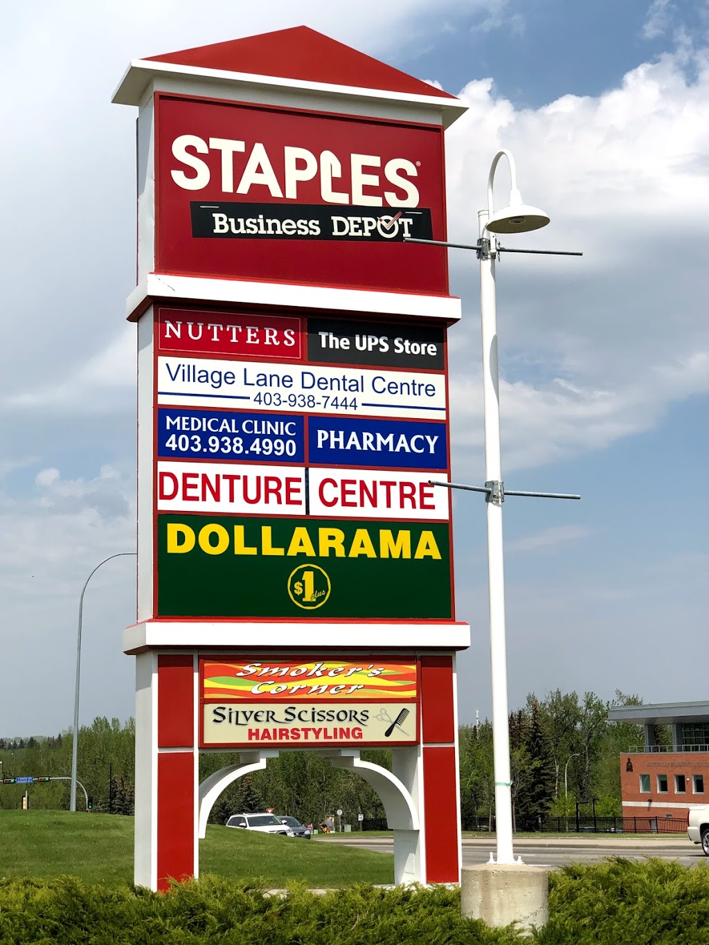 Village Lane Pharmacy & Travel Clinic | 1300 Village Ln #15, Okotoks, AB T1S 1Z6, Canada | Phone: (403) 938-0110