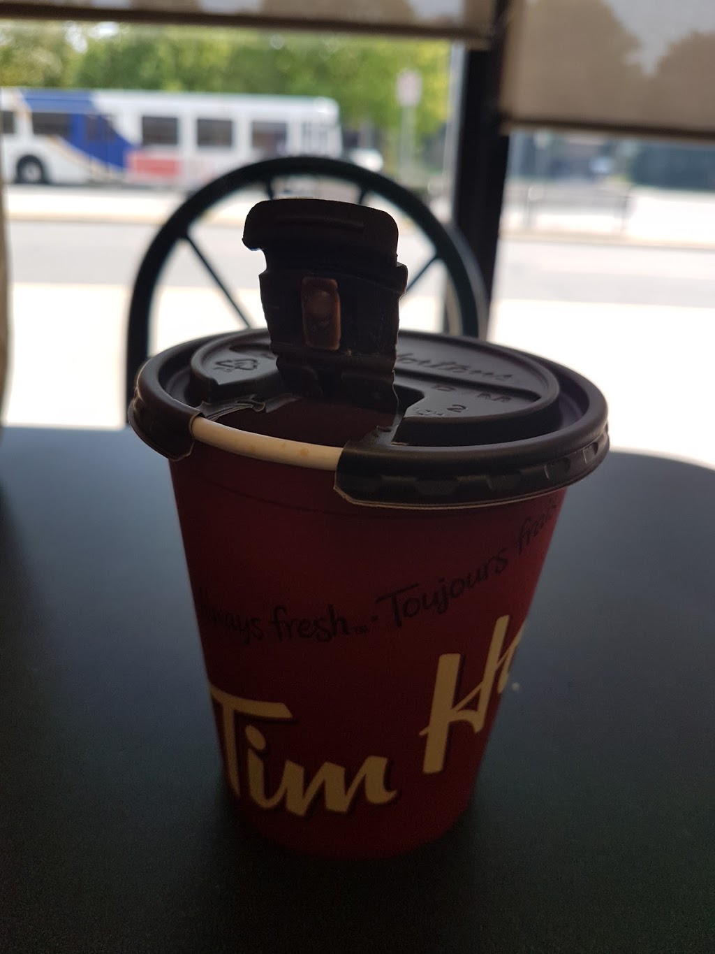 Tim Hortons | 1515 Rebecca St, Oakville, ON L6L 5G6, Canada | Phone: (905) 827-6981