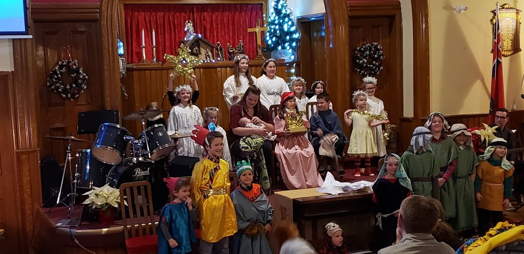Gilmour Memorial Baptist Church | 2083 Chemong Rd, Peterborough, ON K9J 6X2, Canada | Phone: (705) 745-7023