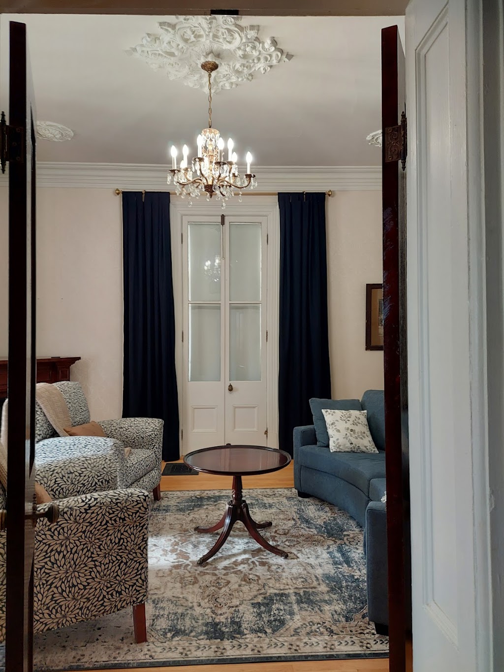521 Bricker B&B | 521 Bricker St, Port Elgin, ON N0H 2C4, Canada | Phone: (519) 573-1246