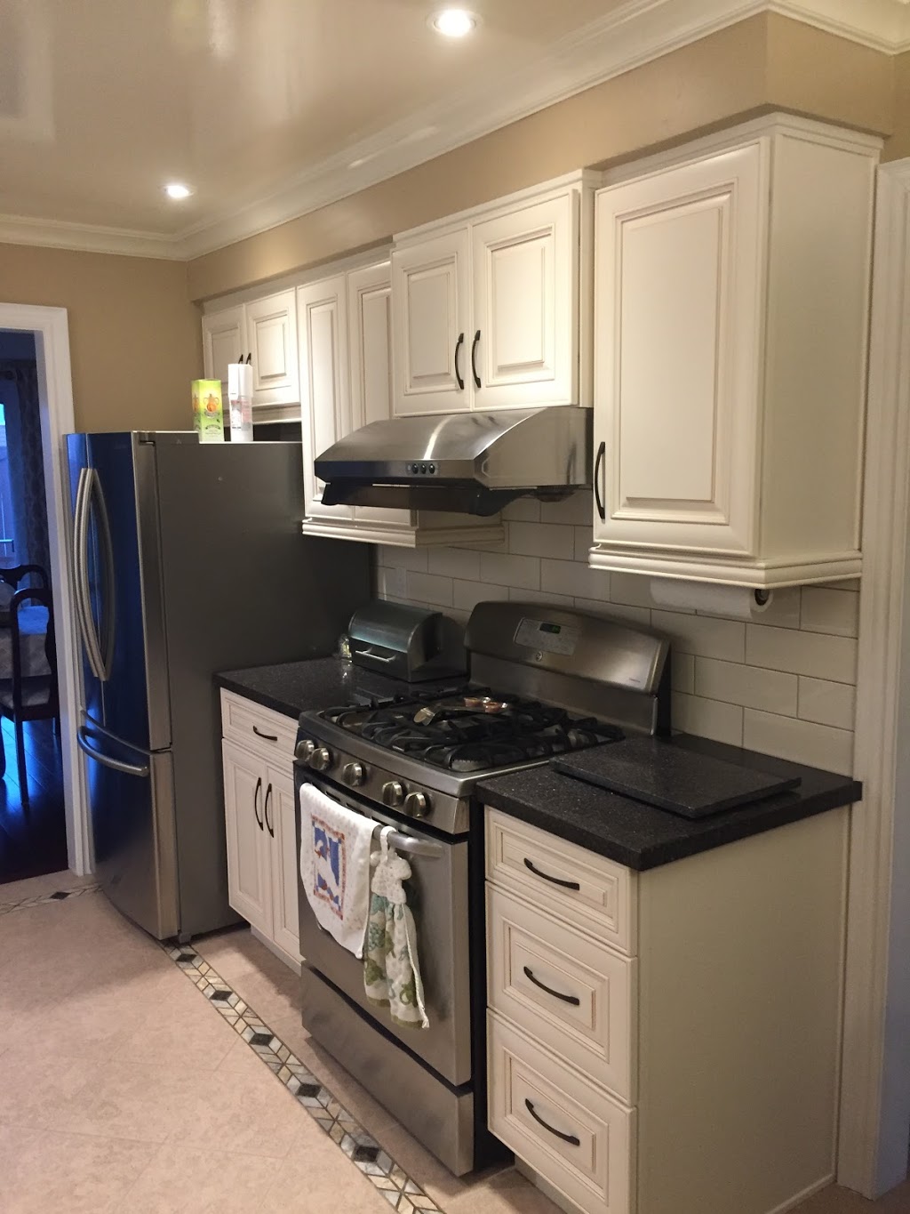 Rockwood Kitchens | 370 Main St N Unit 25A, Brampton, ON L6V 4A4, Canada | Phone: (905) 908-2525