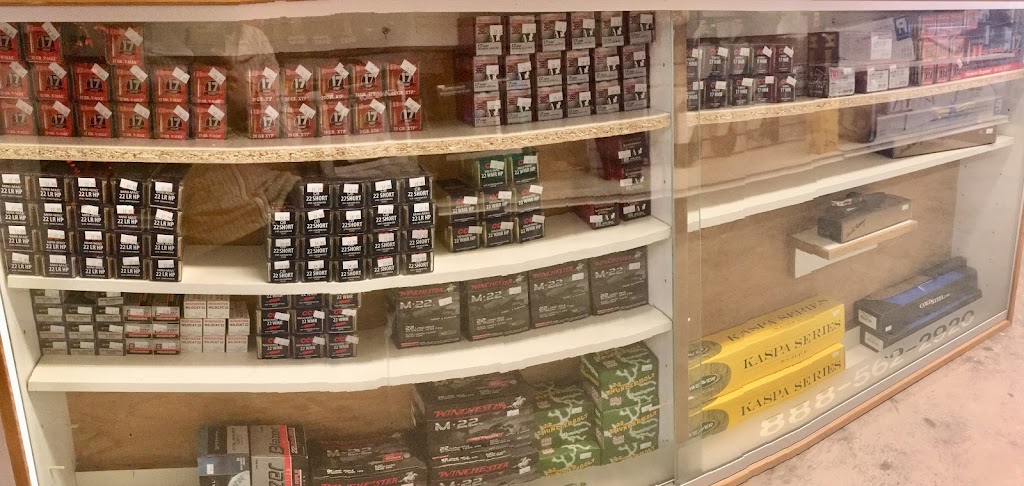 Johnny Cache Hobbies | 688 Main St, Pincher Creek, AB T0K 1W0, Canada | Phone: (403) 627-9531