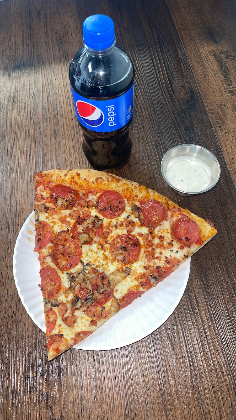 Saucy Bs | 10 Townsend Dr #14, Breslau, ON N0B 1M0, Canada | Phone: (519) 213-0090