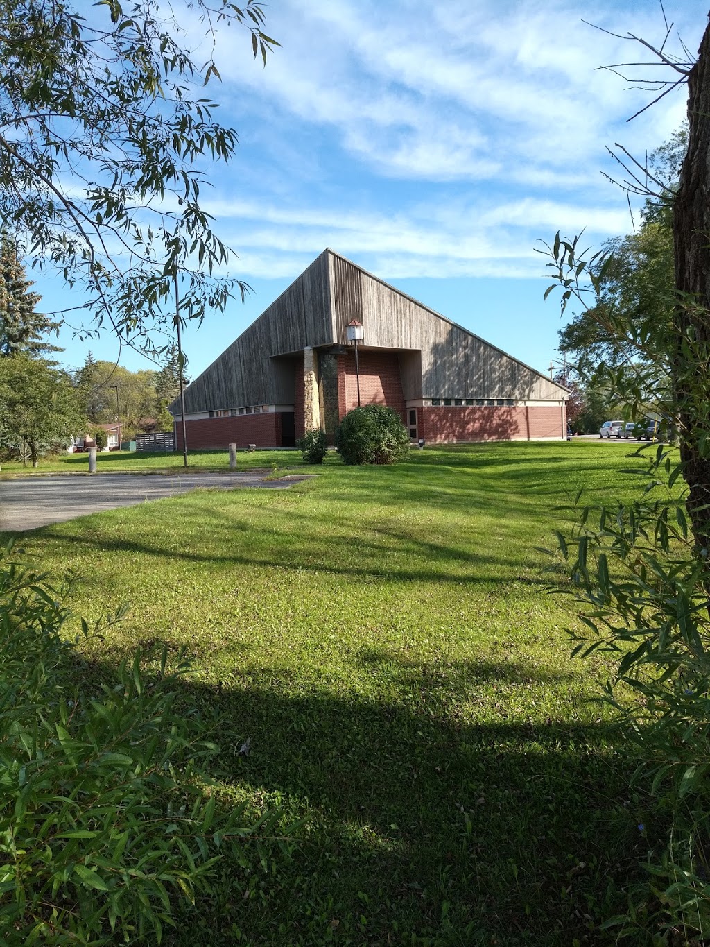 St. Bernards Roman Catholic Church | 19 Hayward St, Little Current, ON P0P 1K0, Canada | Phone: (705) 368-2034