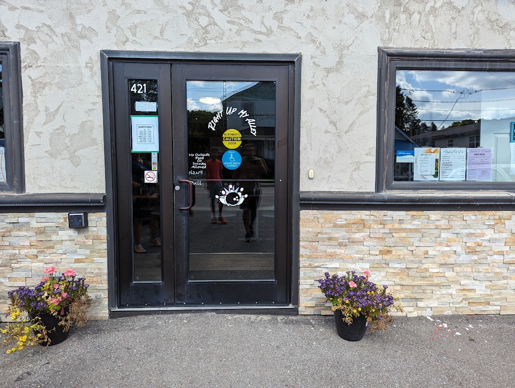 Right Up My Alley Bowling Centre & Restaurant | 421 Victoria St N, Tweed, ON K0K 3J0, Canada | Phone: (613) 478-5757