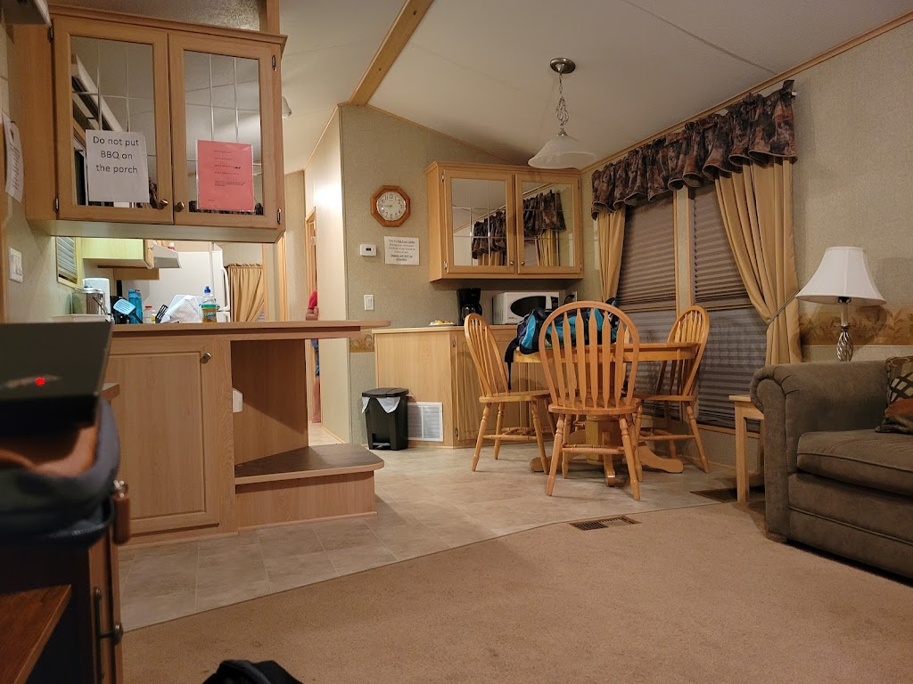 Sauble Beach Resort Camp | 877 Main St, Sauble Beach, ON N0H 2G0, Canada | Phone: (519) 422-1101