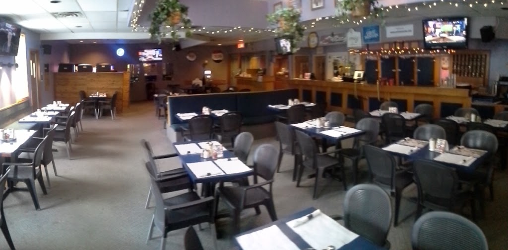 Main Beach Bar & Grill | Katepwa Beach, 6 Regina Ave, Lebret, SK S0G 2Y0, Canada | Phone: (306) 332-4696
