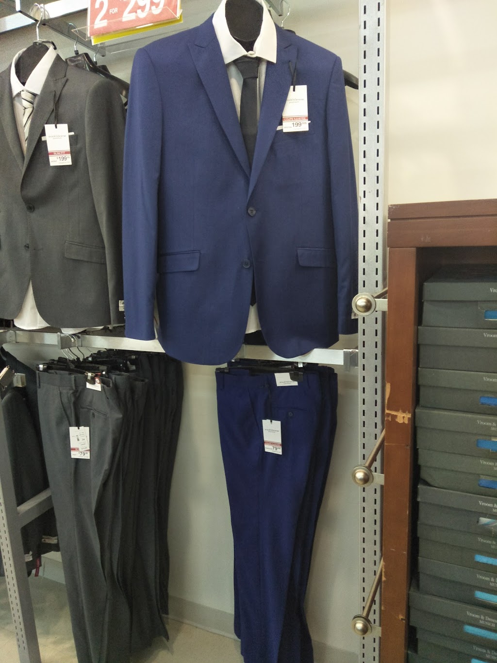 International Clothiers | 111 Orfus Road, Unit #N/A, Toronto, ON M6A 1M4, Canada | Phone: (416) 785-1771