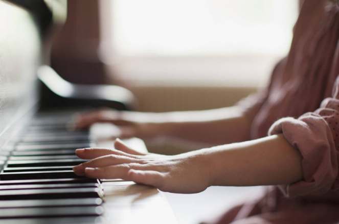 Edmonton Online Music Lesson Studio | 4601 115 Ave NW, Edmonton, AB T5W 0W1, Canada | Phone: (778) 990-9902