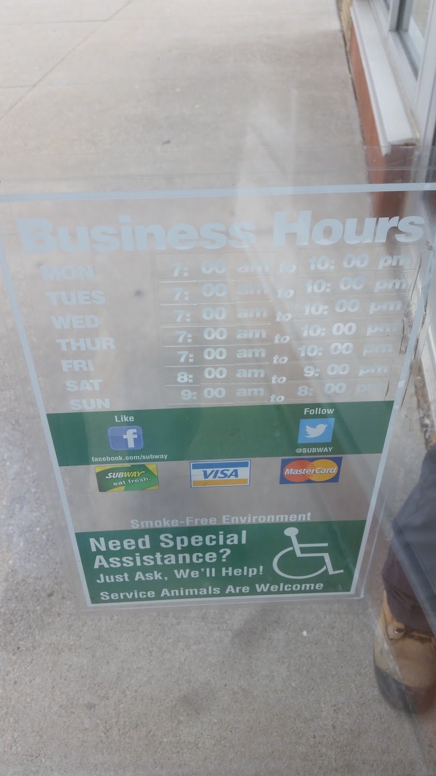 Subway | 3090 Legacy Park Dr, Windsor, ON N8W 5S6, Canada | Phone: (519) 250-8855
