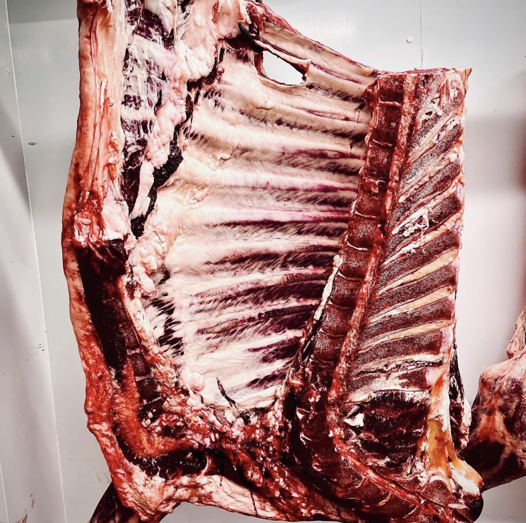 L&B Foods | 4910 50 Ave, Neerlandia, AB T0G 1R0, Canada | Phone: (780) 284-2276