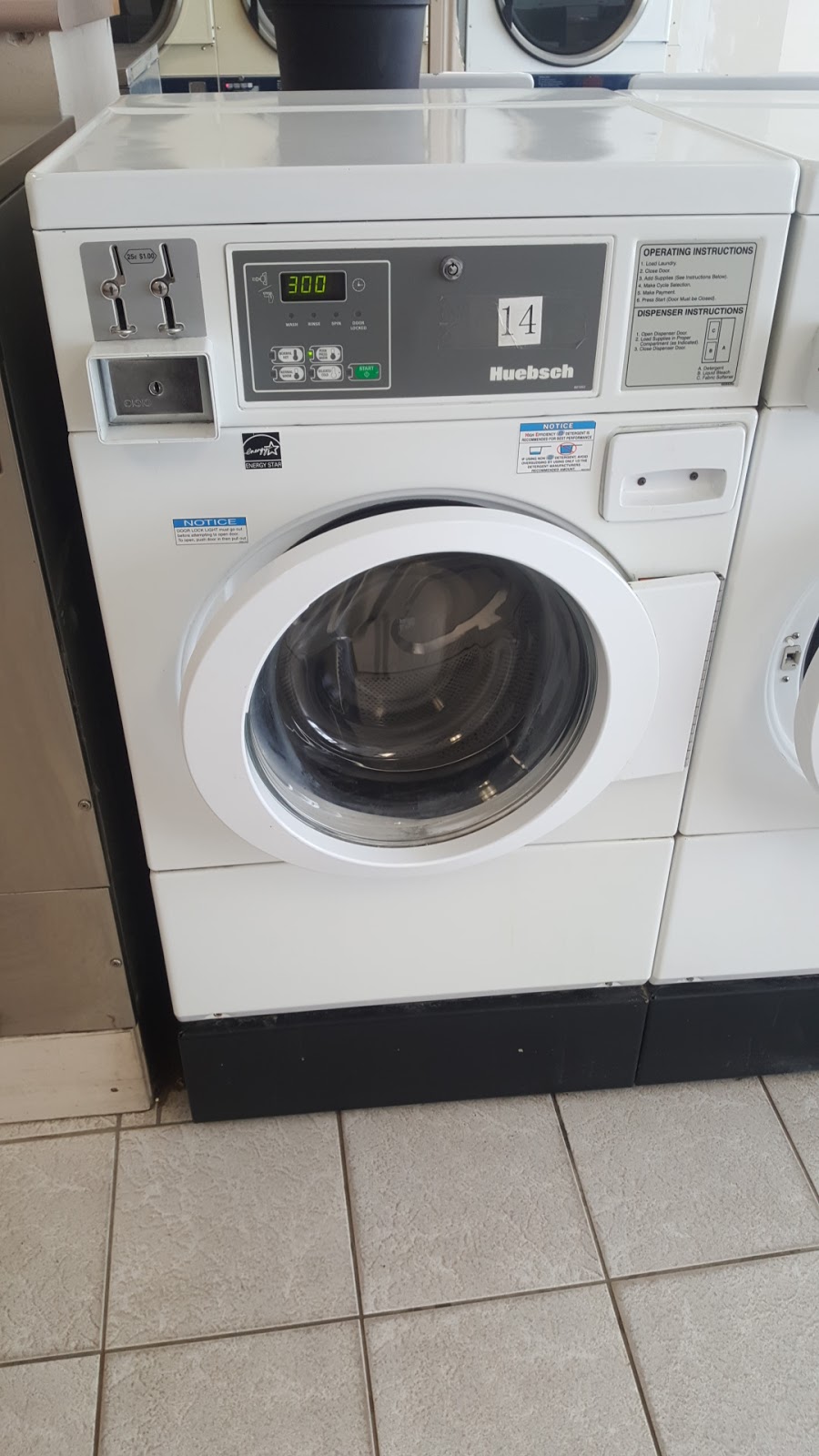 Super Cycle Coin Laundromat | 125 Stanley St, Brantford, ON N3S 6N1, Canada | Phone: (519) 753-4937