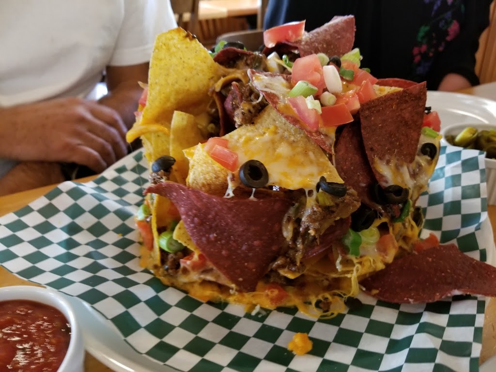 Naramata Pub & Grill | 985 Robinson Ave, Naramata, BC V0H 1N0, Canada | Phone: (778) 514-0040