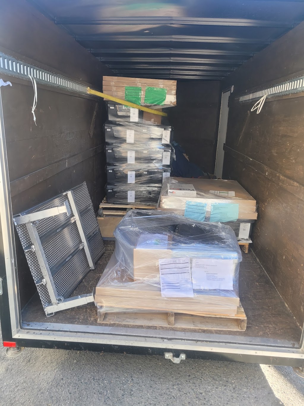 24 hr harry moving ltd | 8020 Mackie Ct, Delta, BC V4C 7R9, Canada | Phone: (778) 989-1835