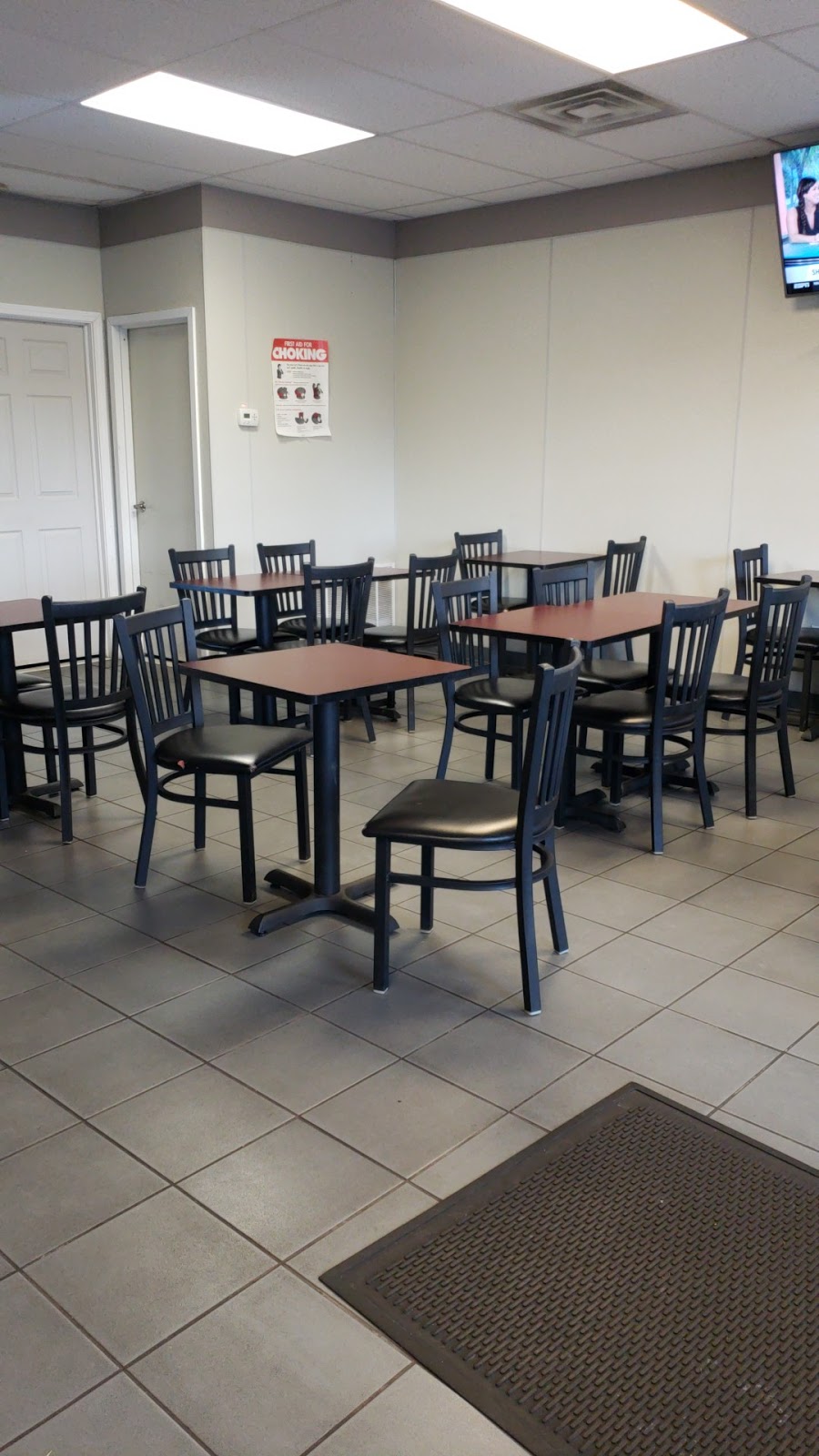 Maybacks Pizzeria | 3035 Genesee St #7, Buffalo, NY 14225, USA | Phone: (716) 893-3383