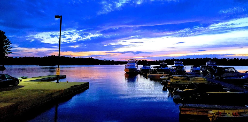 Wantasa Resort | 472 Carveths Marina Rd, Lakefield, ON K0L 2H0, Canada | Phone: (705) 652-3577