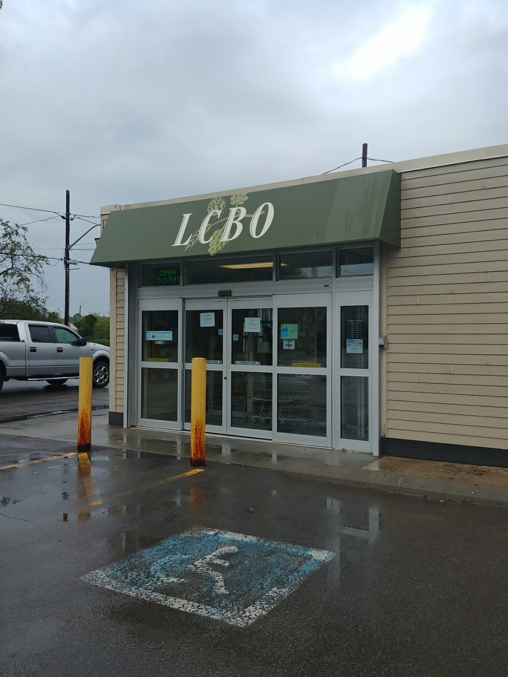 LCBO | 13 Albert St, Coboconk, ON K0M 1K0, Canada | Phone: (705) 454-3992