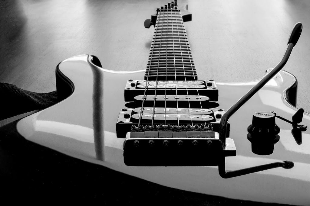 RB Guitar Studio | 10442 Hidden Valley Dr NW, Calgary, AB T3A 5M2, Canada | Phone: (403) 880-2699
