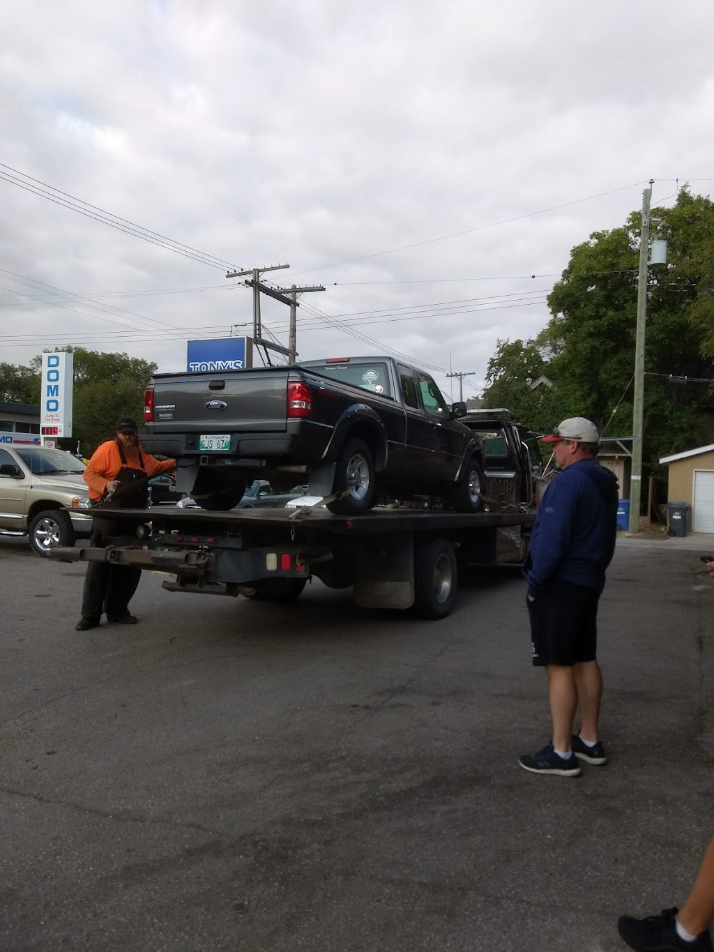 Tonys Academy Auto Service | 432 Academy Rd, Winnipeg, MB R3N 0C3, Canada | Phone: (204) 489-7089
